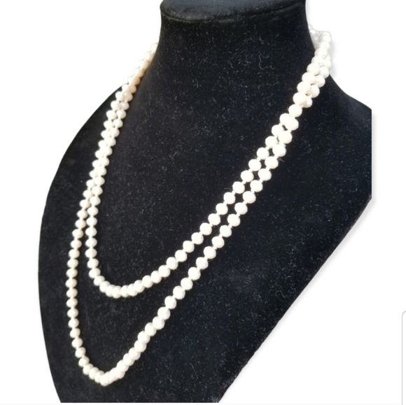 VINTAGE LONG LIGHT PINK FACETED GLASS BEAD NECKLACE - Picture 3 of 3